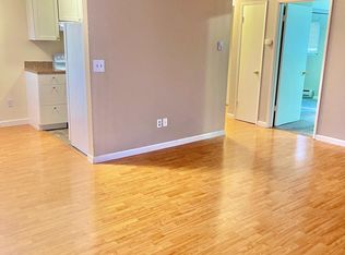 3642 14th Ave W APT 3, Seattle, WA 98119