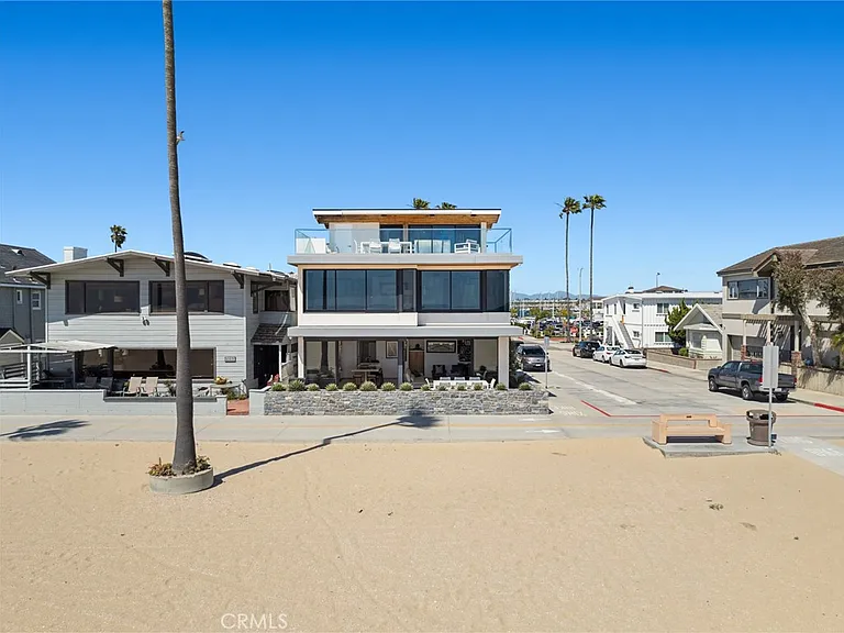 800 W Oceanfront — Photo 29