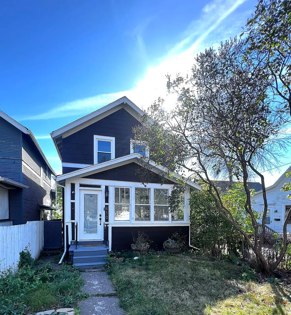 Available August 3st - 3 Bed 1 Bath Home! — Photo 1