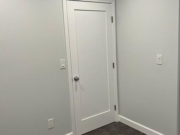 5th image of 15613 Delhi Ct