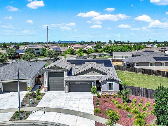 4th image of 1517 Falabella Way