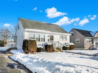 15 Beechwood Dr, Middletown, PA 17057