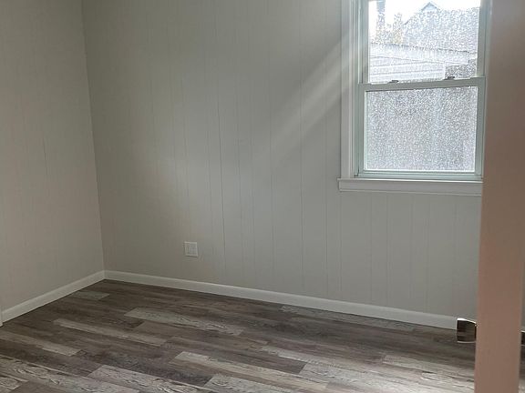 4th image of 28 Ann St