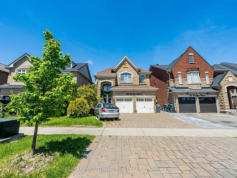 3221 Erin Centre Blvd #BASEMENT — Photo 2
