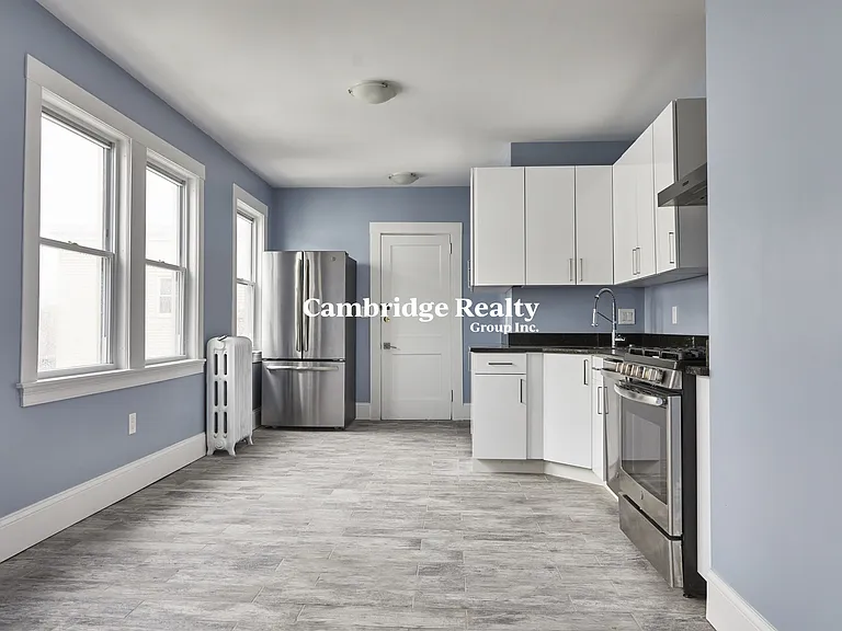 52 Mansfield St #T — Photo 2
