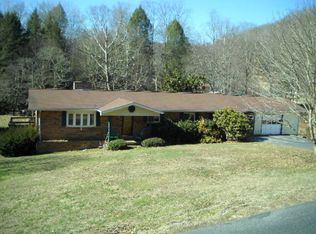4583 Coal River Rd, Arnett, WV 25007