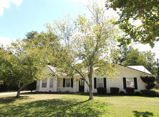 101 Broxton Ct, Headland, AL 36345