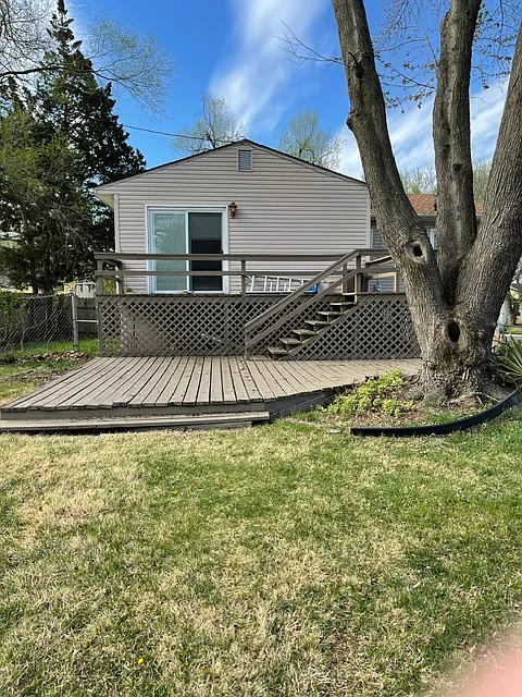 4 bed, 1.5 bath, 2200 sqft, $2,500 — Photo 4