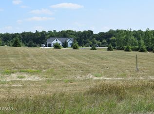 206 Weed Dr, Devils Lake, ND 58301