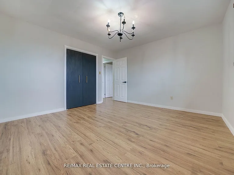 23 Taymall St — Photo 15