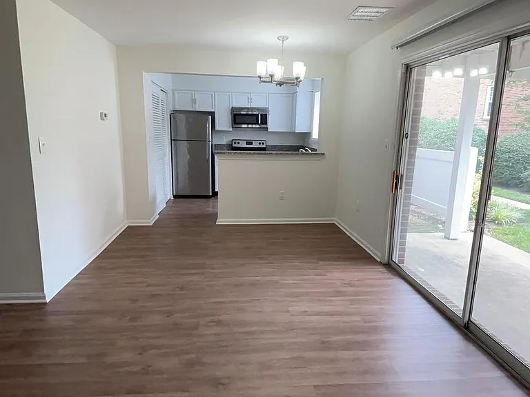 2602 S Arlington Mill Dr E — Photo 12