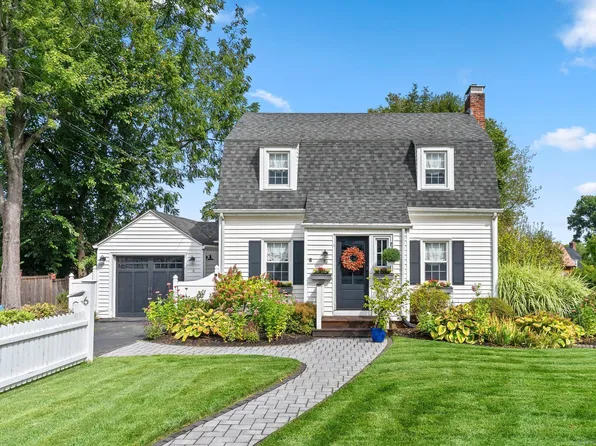 6 Greenhurst Road, West Hartford, CT 06107