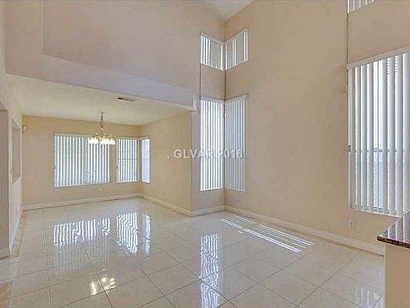 4th image of 671 Amber Hills Dr