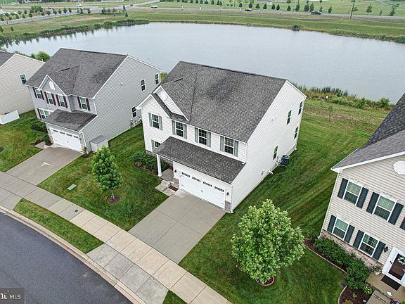 2nd image of 548 Swansea Dr