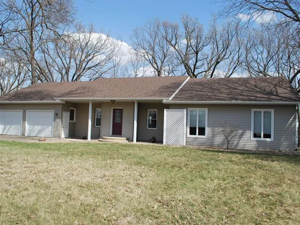 767 Shoreacres Dr, Fairmont, MN 56031