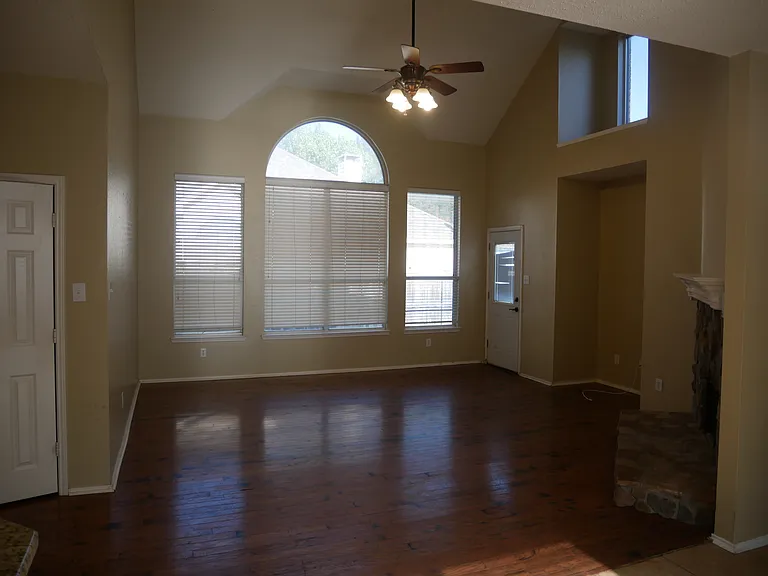 7135 Saint Augustine Dr — Photo 5