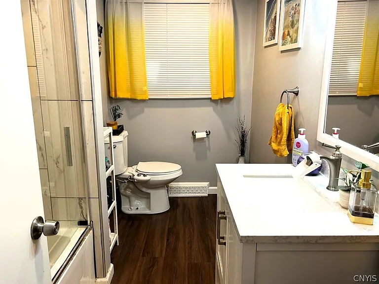 302 Oakridge Dr — Photo 25