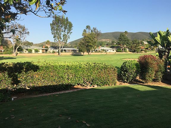 2nd image of 1005 La Reina Dr