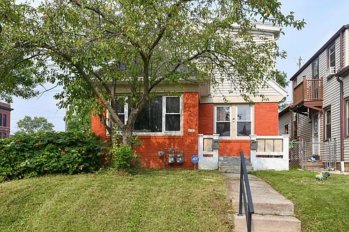 4703A N 35th St Photo 1