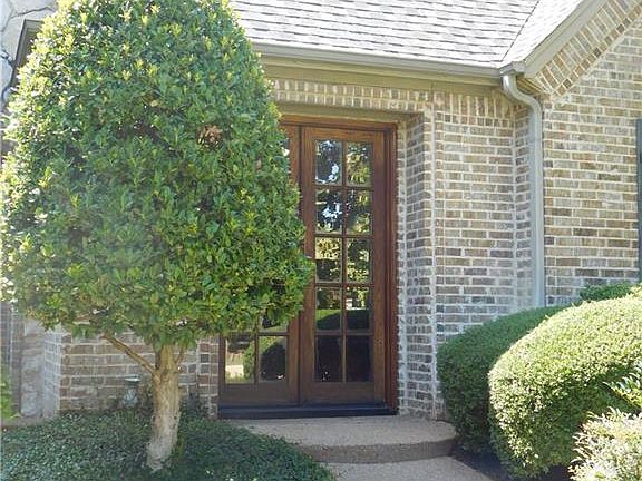 3rd image of 6908 Shalimar Ct