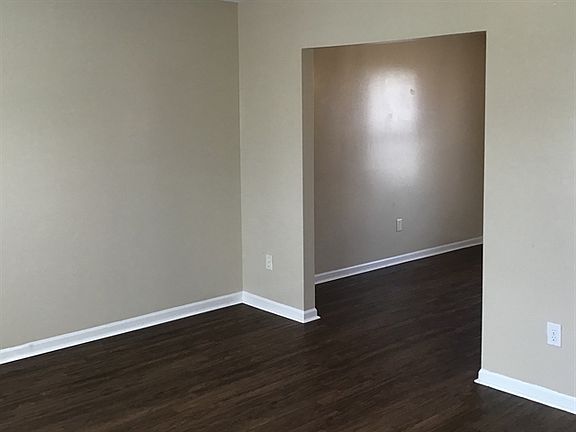 4th image of 1874 Glendora Dr