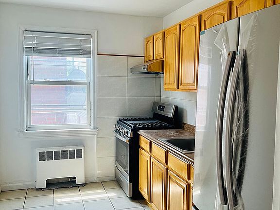 4th image of 87-08 Commonwealth Blvd Floor 2