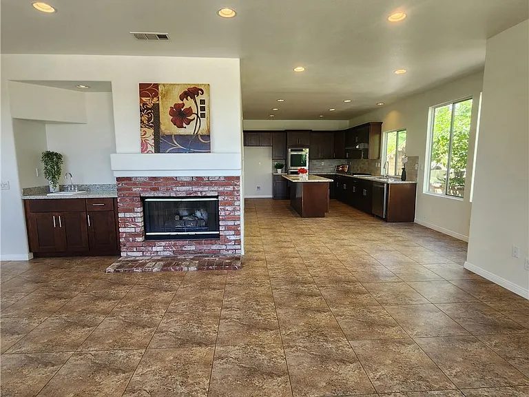 11 Paloma Dr — Photo 9