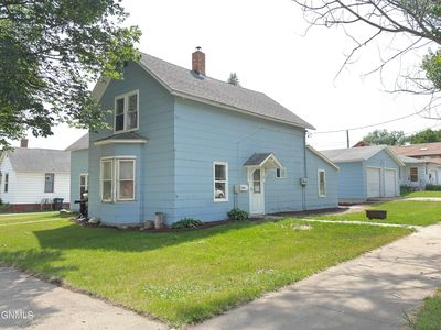 477 3rd Ave NE, Valley City, ND, 58072