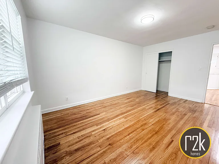 33-28 28th St #3F — Photo 24