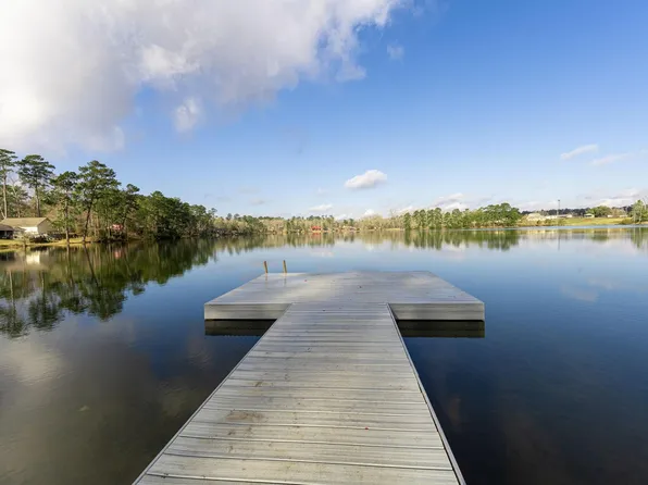 13015 Royal Estates Dr, Conroe, TX 77303