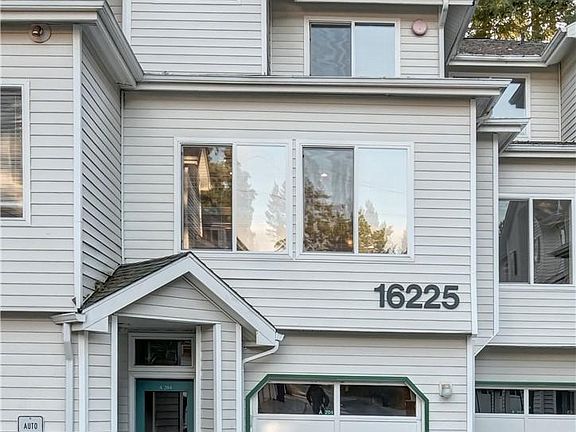 2nd image of 16225 Northup Way APT A204