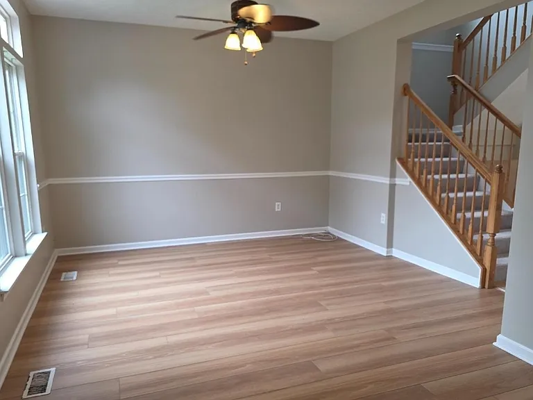 218 Eisenhower Ct — Photo 4