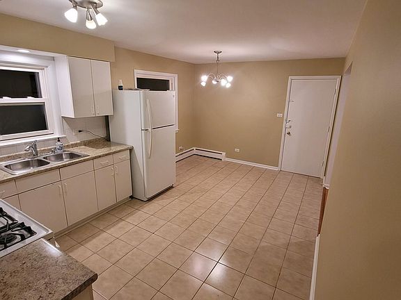 3rd image of 4440 N Central Ave #2