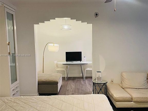 4th image of 1611 Euclid Ave APT 3