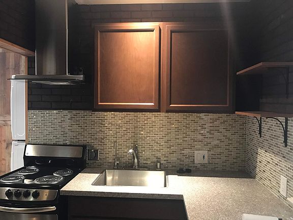 5th image of 3205 Winnie Dr