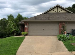 171 S Pinyon Poin #1, Fayetteville, AR 72701