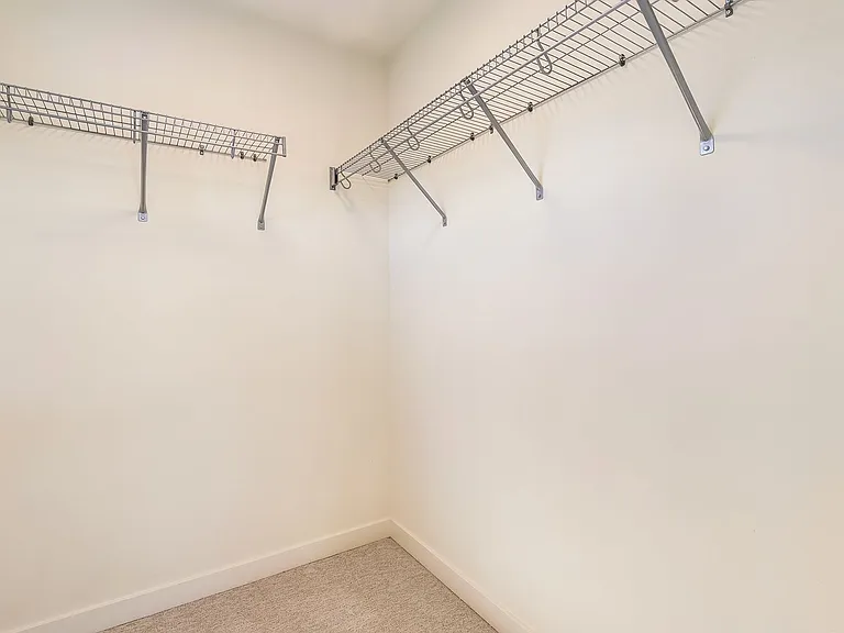 354 E Bakerview Rd — Photo 17