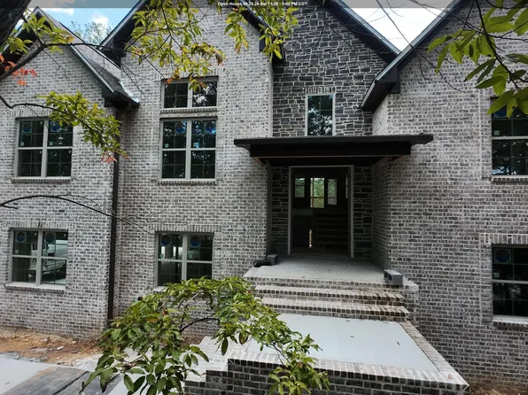 2133 Grey Oaks Ter, Pelham, AL 35124