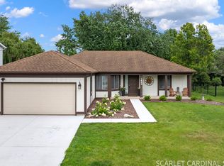 1444 Westglen Dr, Naperville, IL 60565