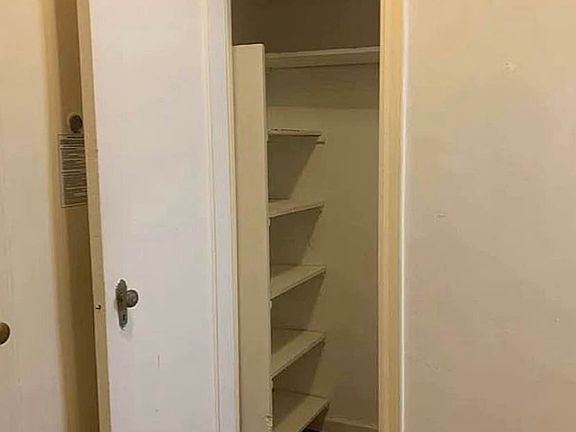 5th image of 4039 48th St APT C2