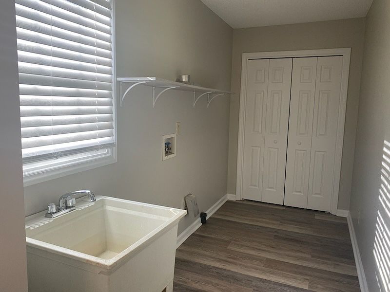 1st image of 156 Short Street Dr