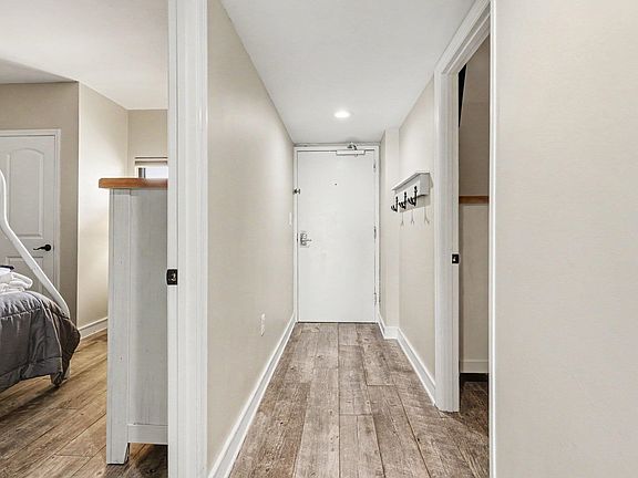 3rd image of 2200 N Ocean Blvd. #1004