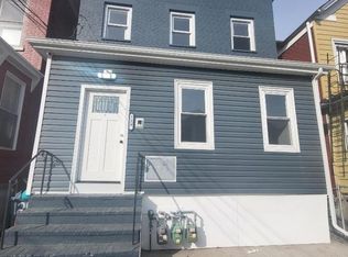124 S Park St, Elizabeth, NJ 07206
