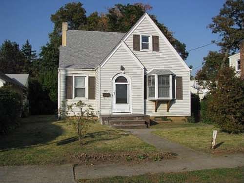 2nd image of 533 Irene St