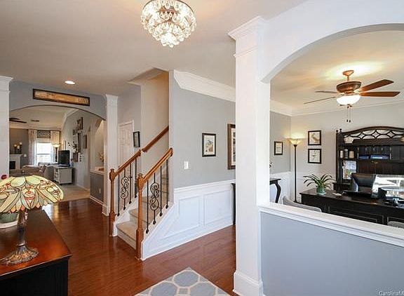 3rd image of 4916 Elementary View Dr