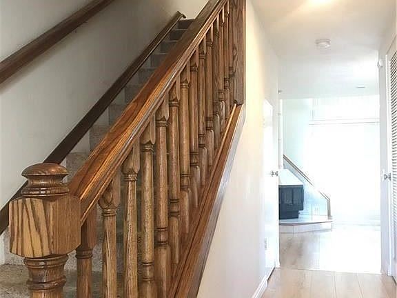 3rd image of 12570 Green Willow Dr
