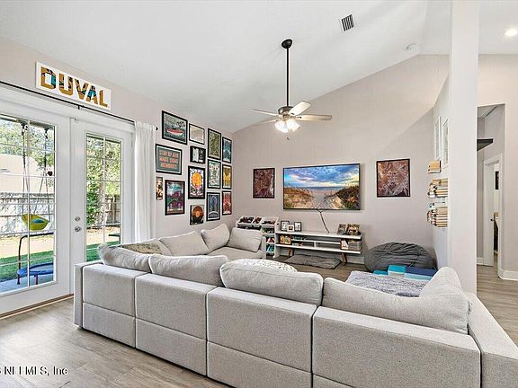 3rd image of 1709 LEMONWOOD Road