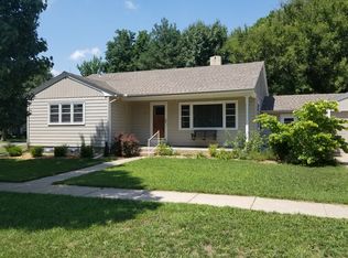 251 S Streeter Ave, Hesston, KS 67062