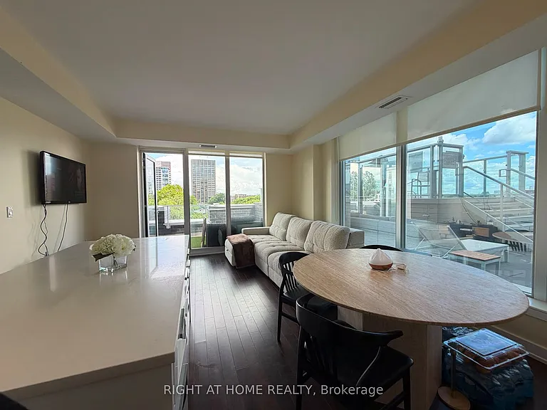 111 Champagne Ave S #309 — Photo 11