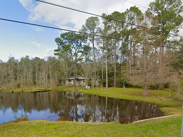 2050 E Roberts Rd, Pensacola, FL 32534